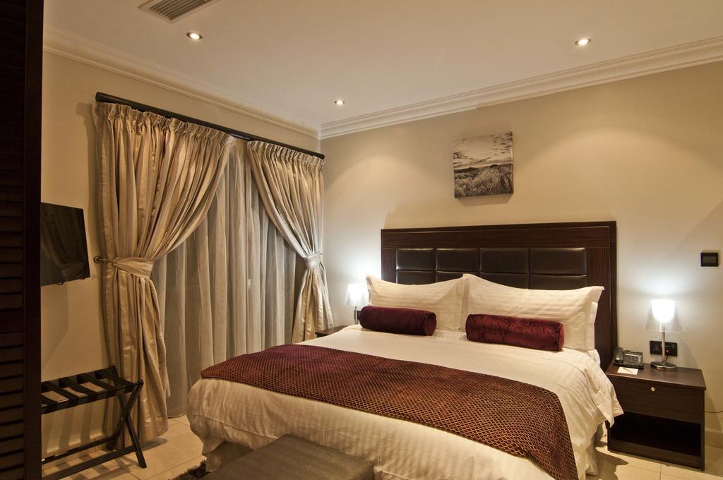 L'Eola Suites Abuja Pokoj fotografie